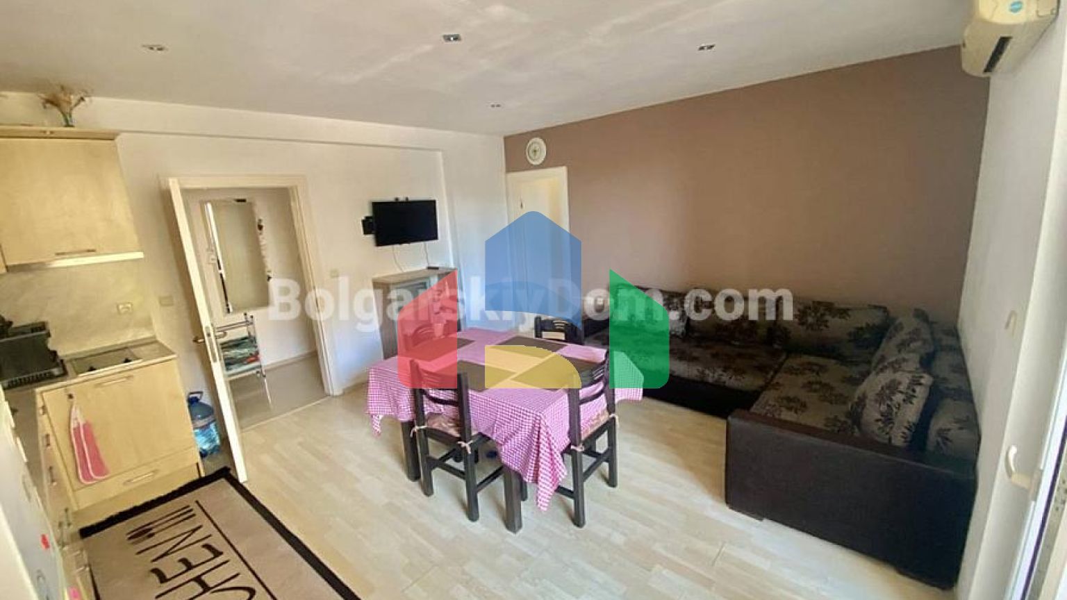 Трехкомнатная квартира в Сансет