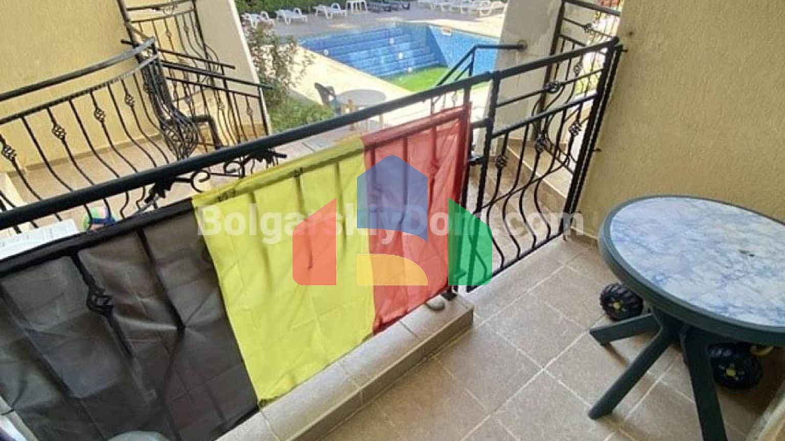 Трехкомнатная квартира в Сансет