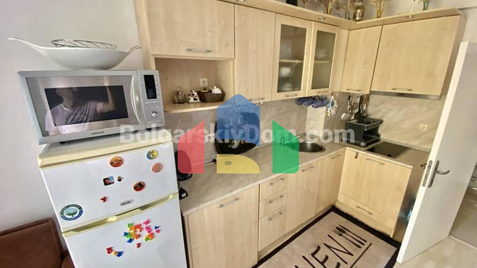 Трехкомнатная квартира в Сансет