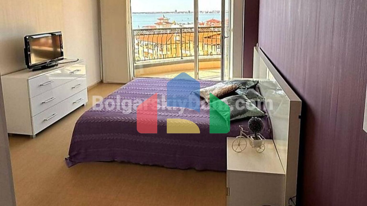 Четырехкомнатная квартира в Роял Палм