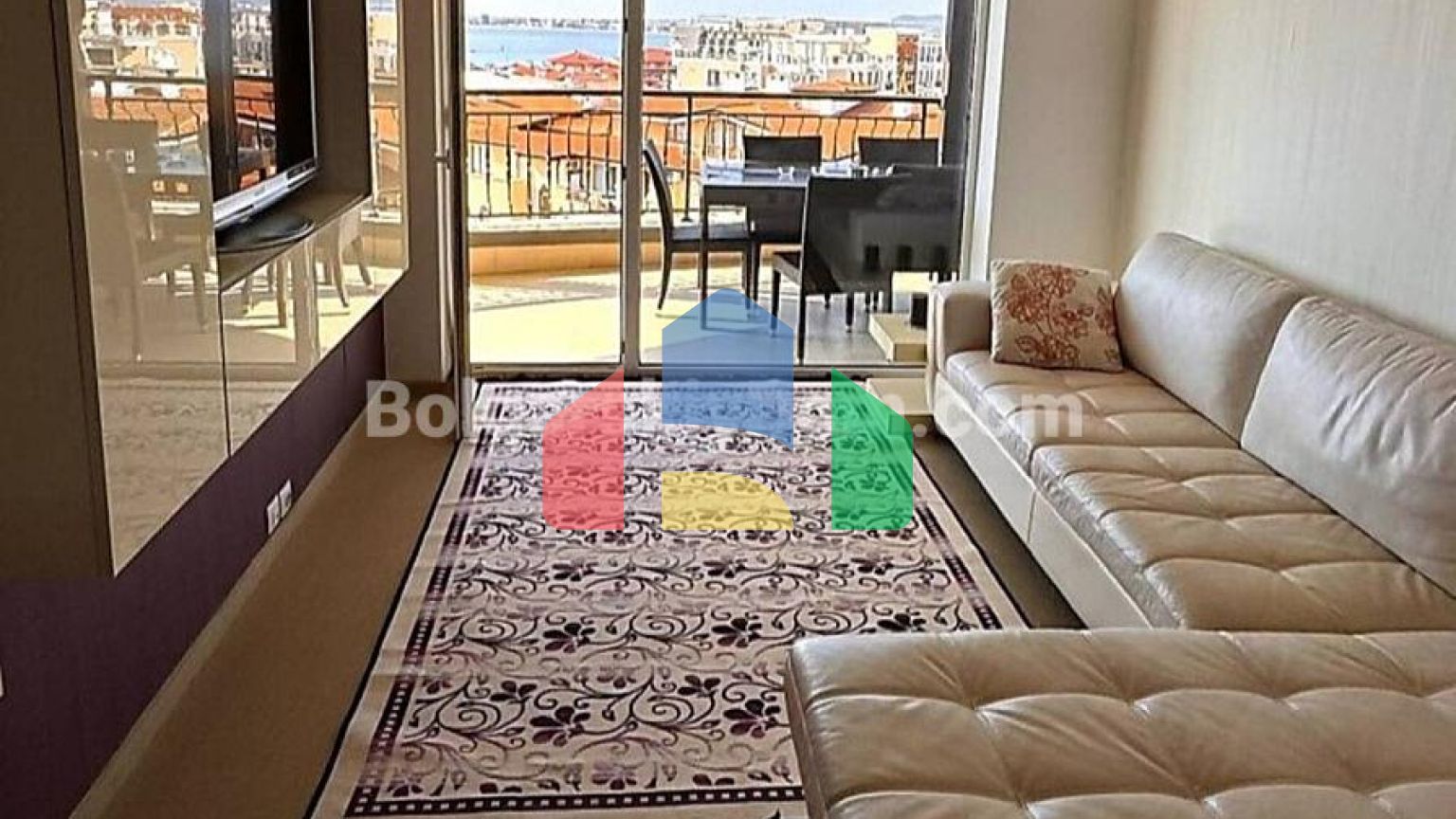 Четырехкомнатная квартира в Роял Палм