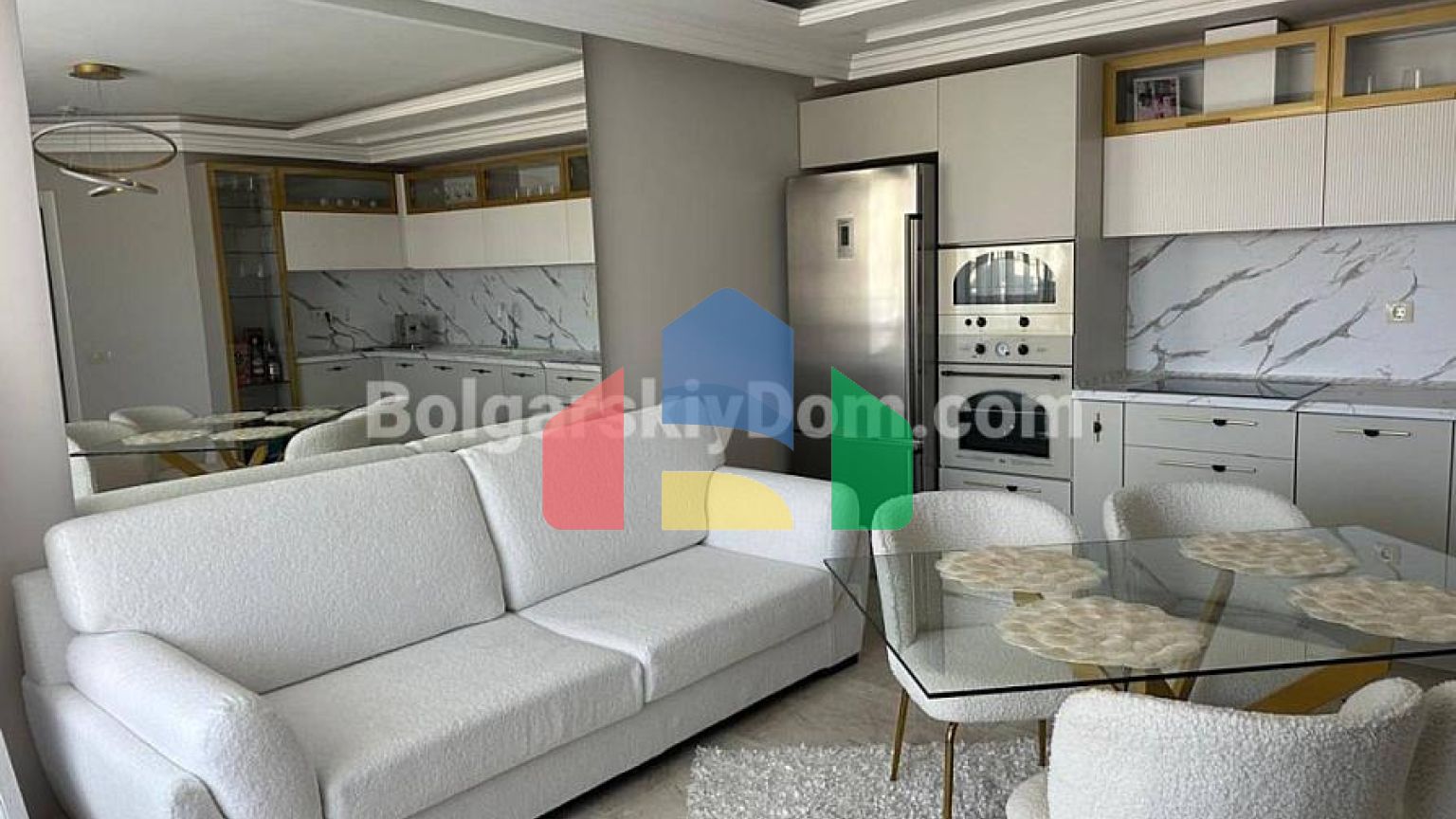 Трехкомнатная квартира в Вилла Флоренция