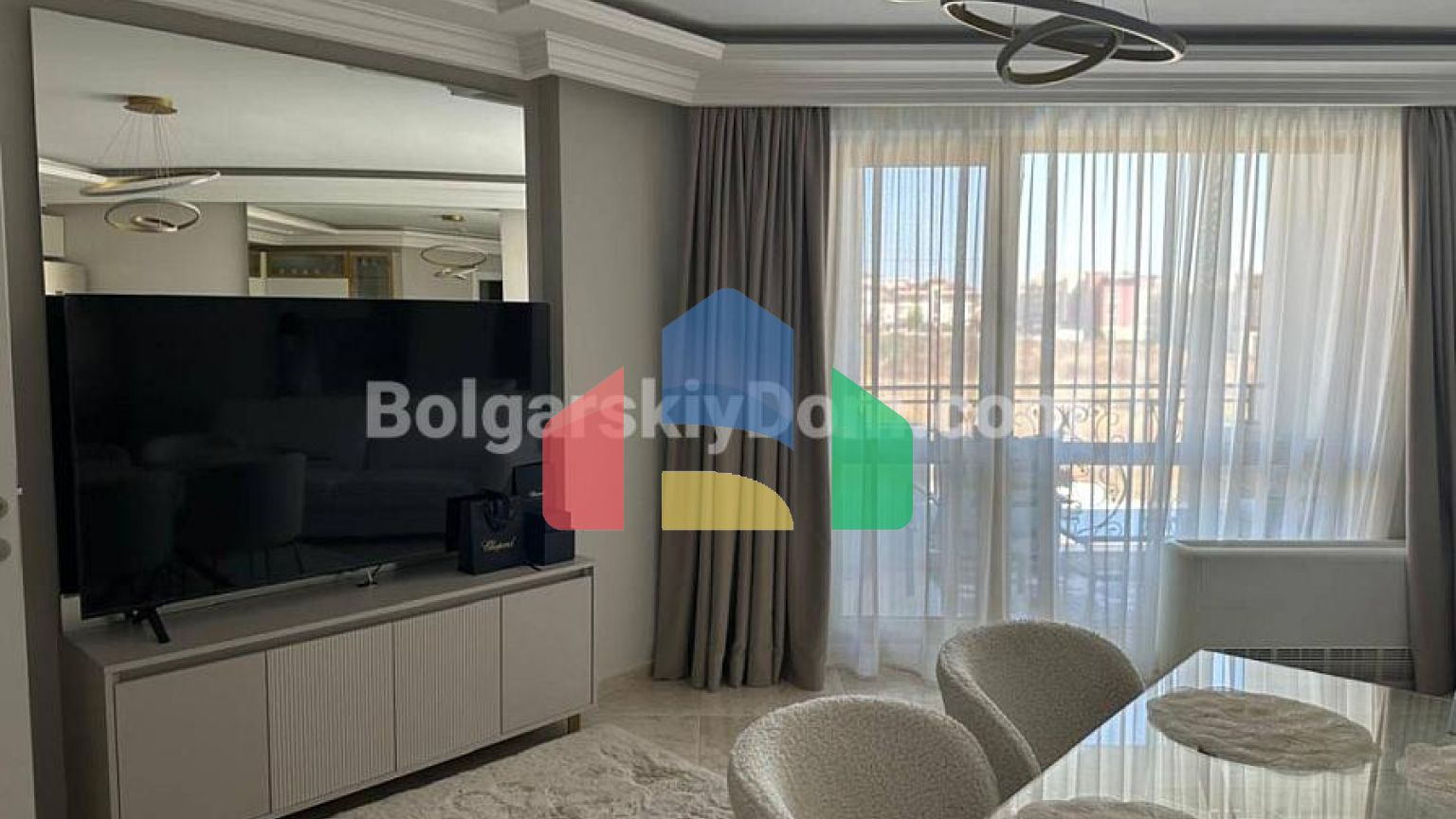 Трехкомнатная квартира в Вилла Флоренция