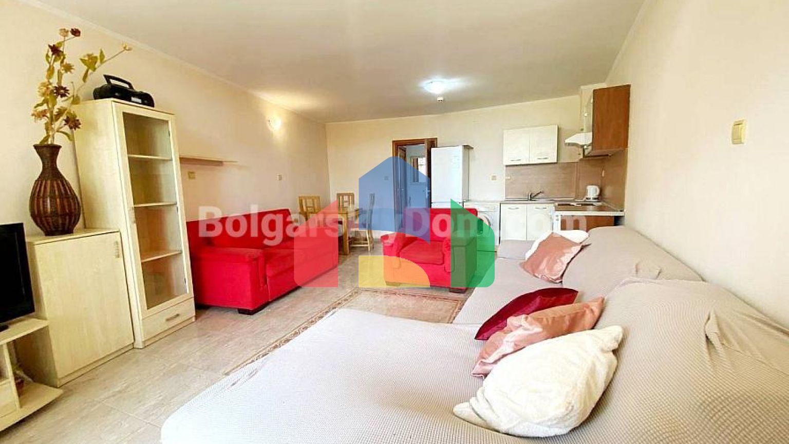 Двухкомнатная квартира в Диамант