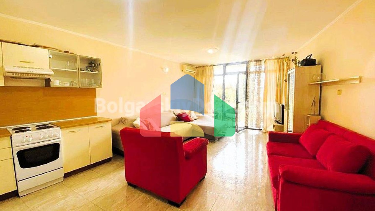 Двухкомнатная квартира в Диамант