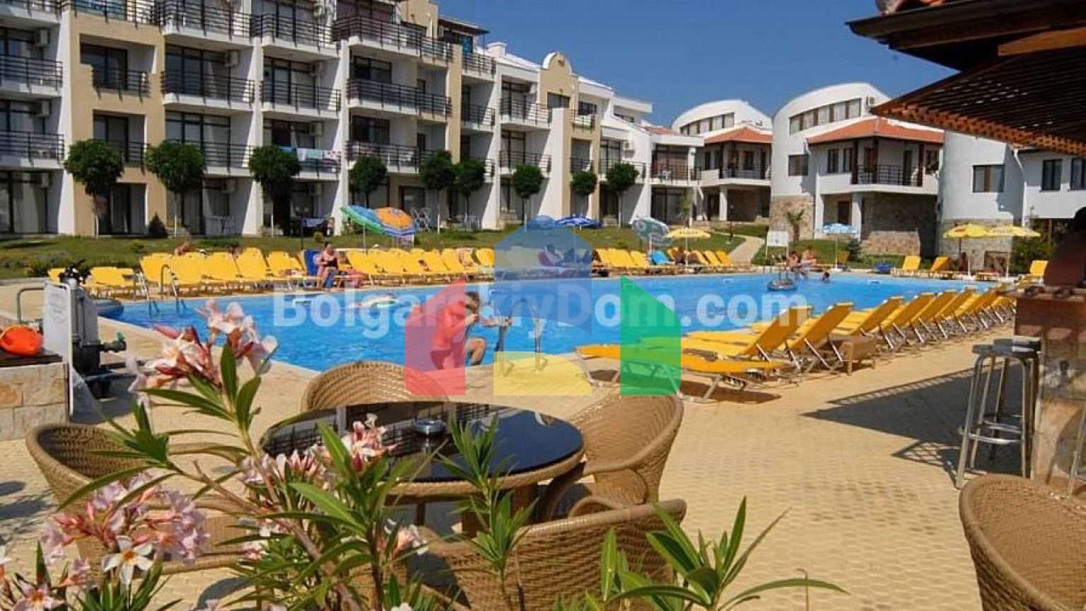 Двухкомнатная квартира в Диамант