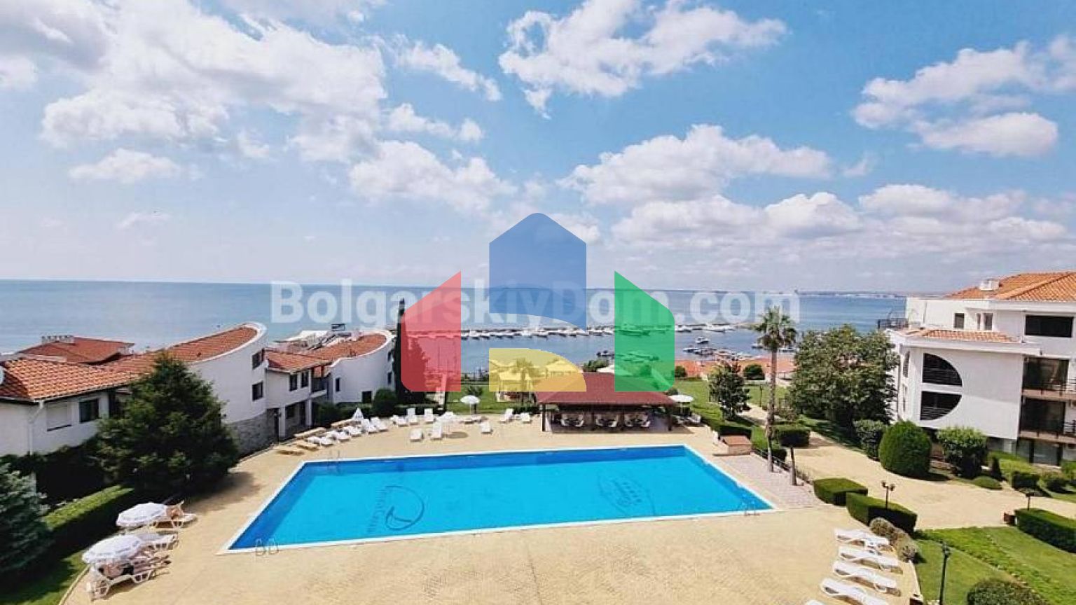 Двухкомнатная квартира в Диамант