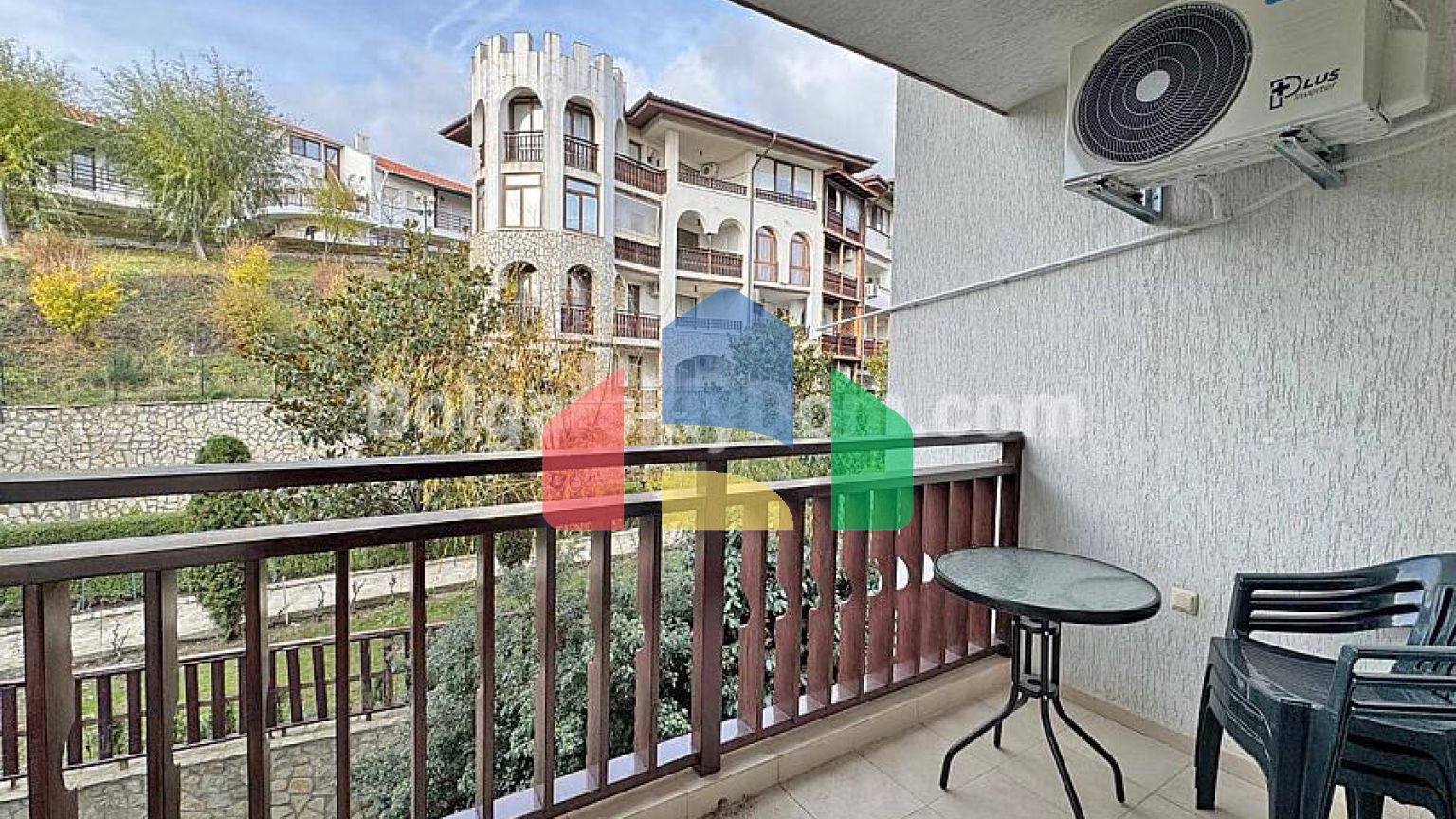 Квартира-студия в Арена