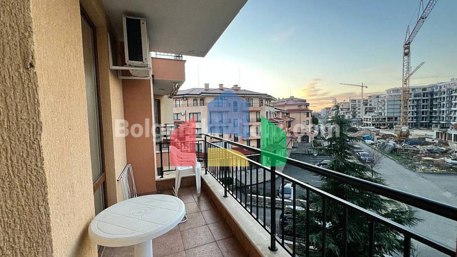 Двухкомнатная квартира в Скай Дримс