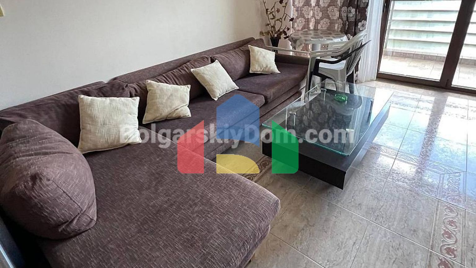 Двухкомнатная квартира в Диамант