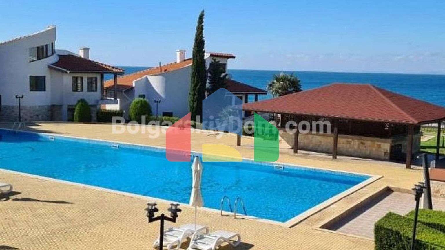 Двухкомнатная квартира в Диамант