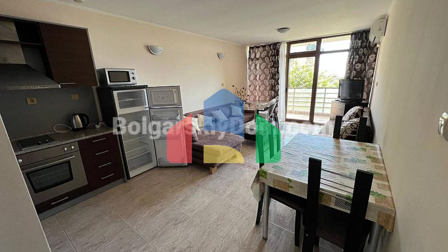 Двухкомнатная квартира в Диамант