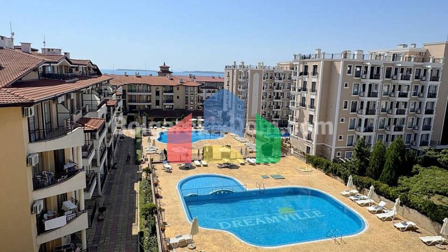 Трехкомнатная квартира в Аква Дримс