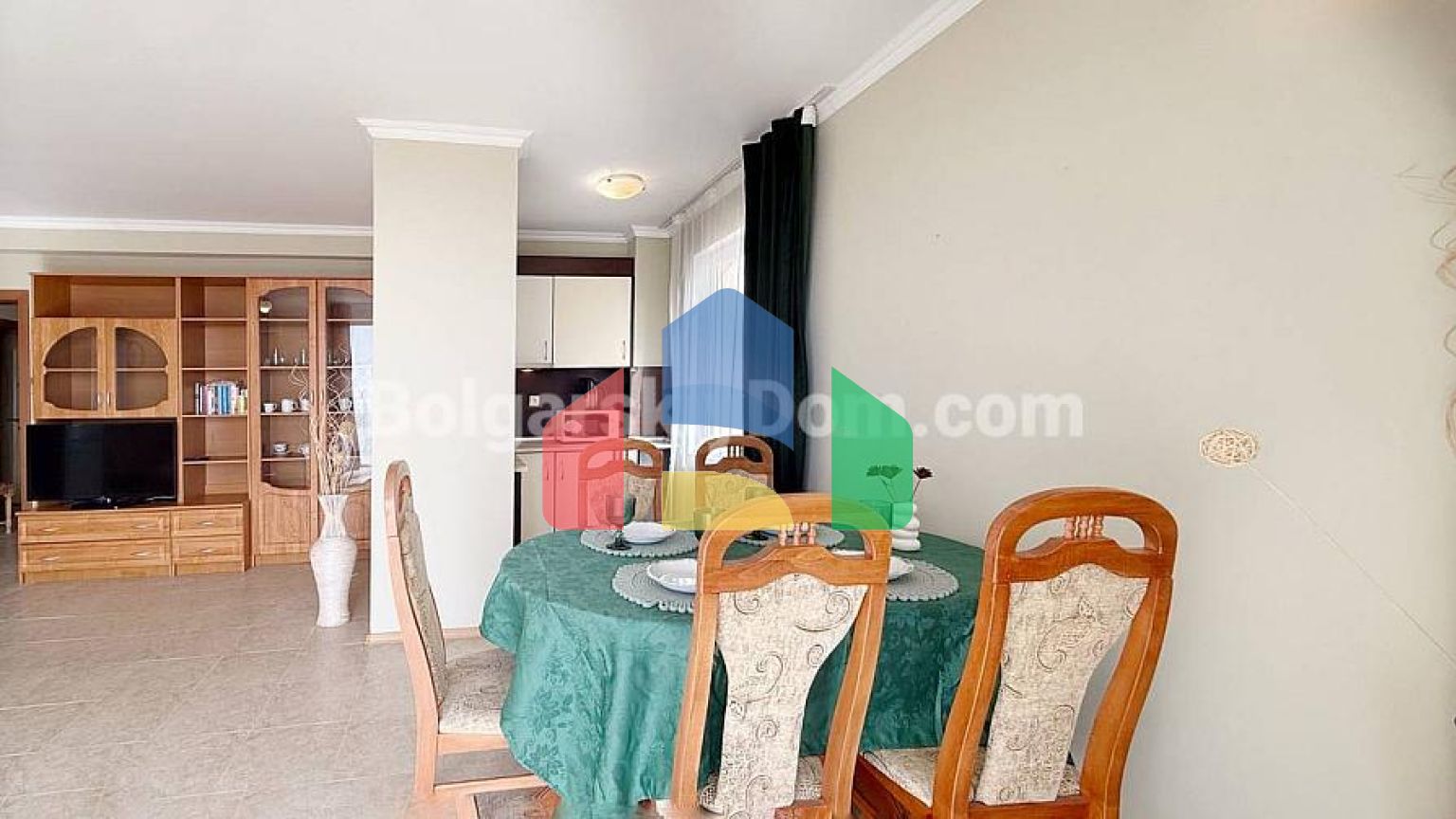 Трехкомнатная квартира в Виста Резиденс