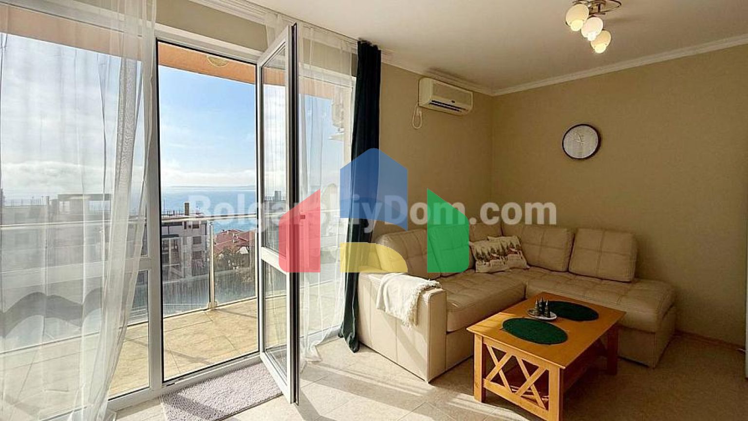 Трехкомнатная квартира в Виста Резиденс