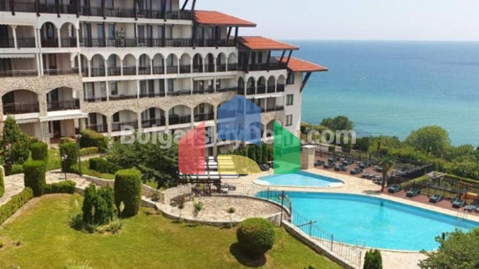 Трехкомнатная квартира в Манастира 2