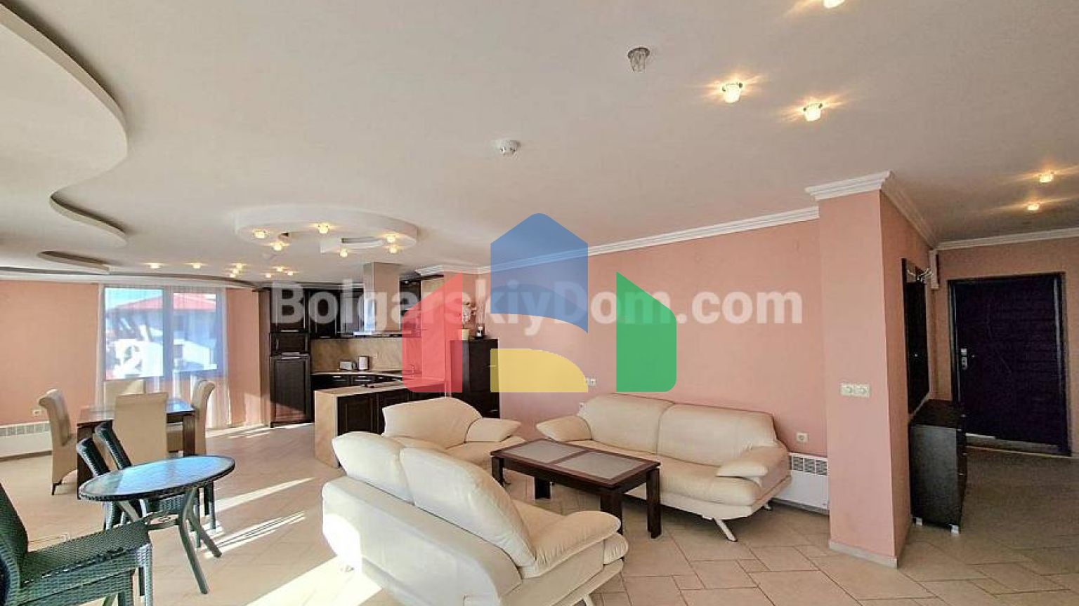 Трехкомнатная квартира в Манастира 2