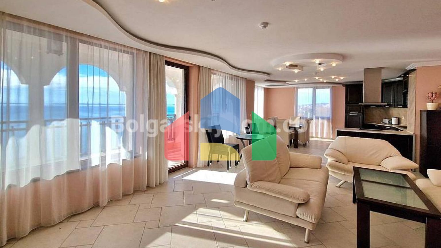 Трехкомнатная квартира в Манастира 2