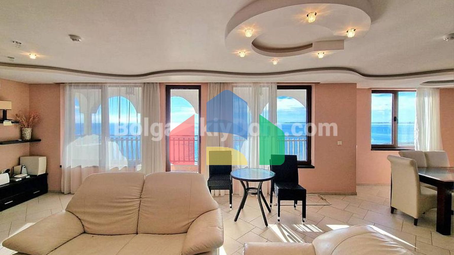 Трехкомнатная квартира в Манастира 2