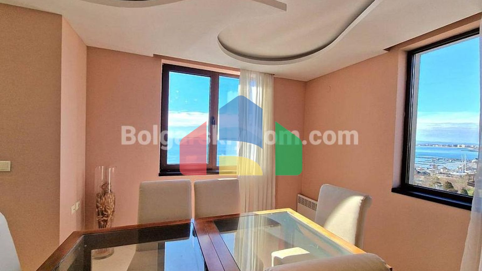 Трехкомнатная квартира в Манастира 2