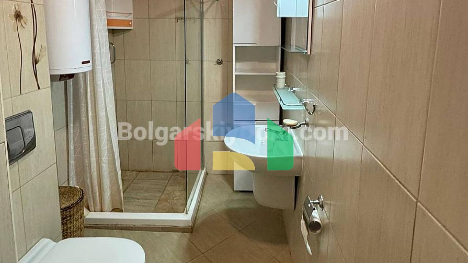 Трехкомнатная квартира в Райский Сад