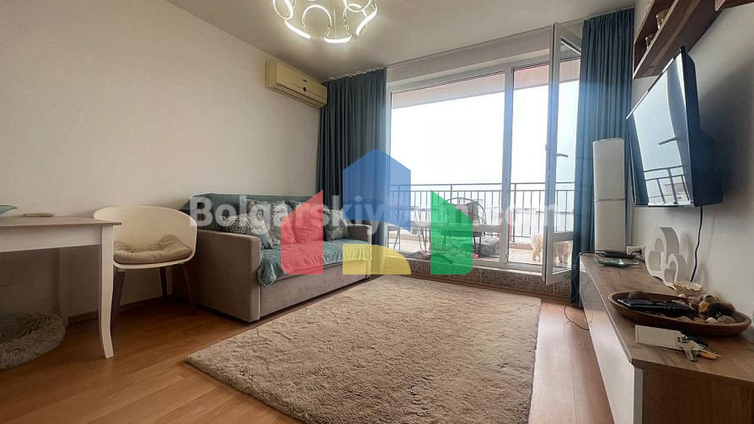 Трехкомнатная квартира в Марина Форт