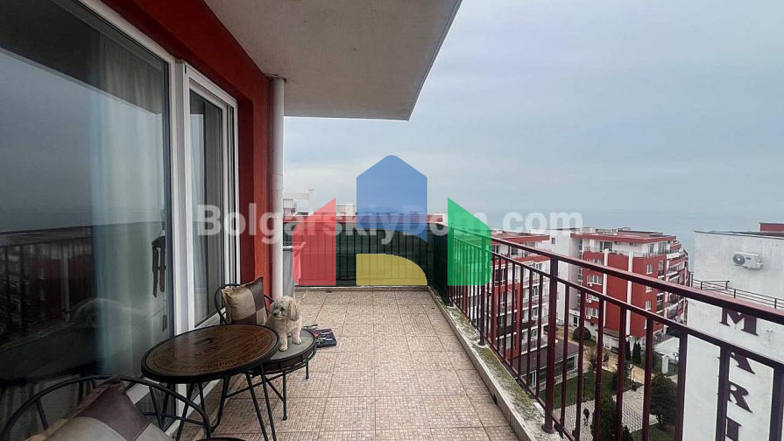 Трехкомнатная квартира в Марина Форт