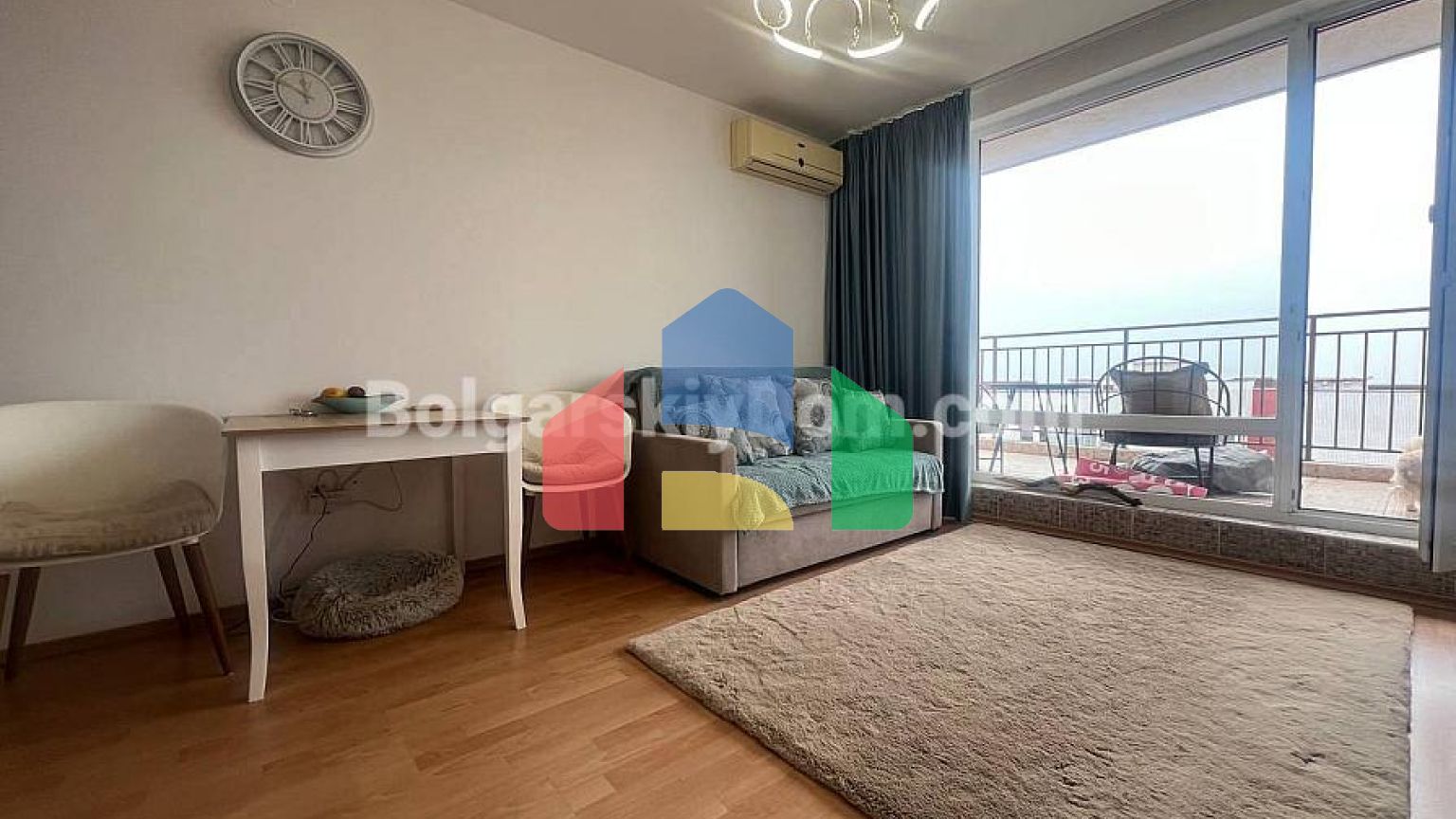 Трехкомнатная квартира в Марина Форт