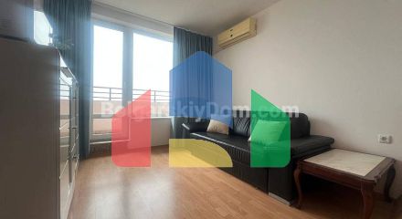 Трехкомнатная квартира в Марина Форт