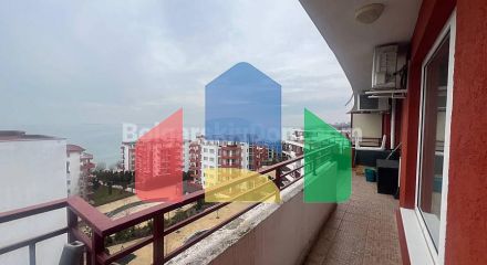 Трехкомнатная квартира в Марина Форт