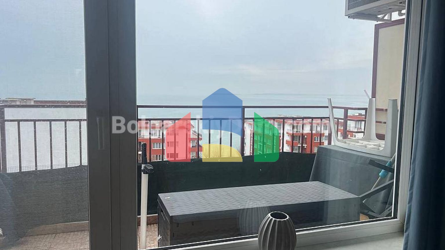 Трехкомнатная квартира в Марина Форт