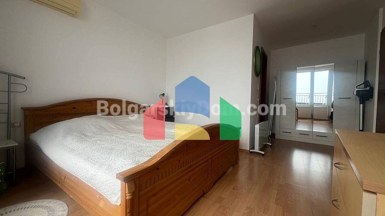 Трехкомнатная квартира в Марина Форт