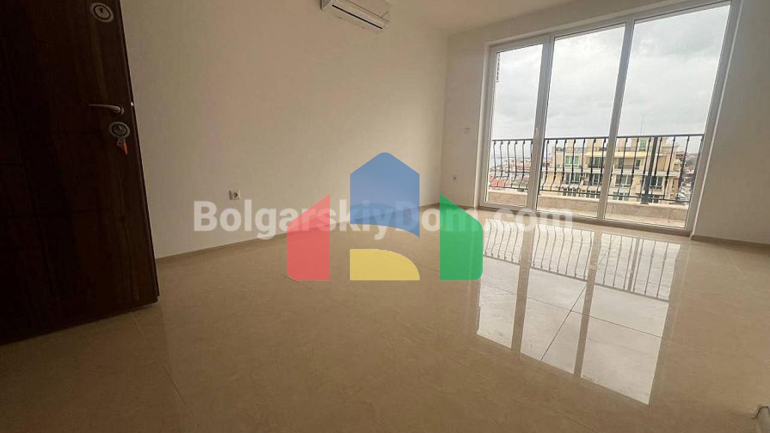 Квартира-студия в Гранд Вилла 1