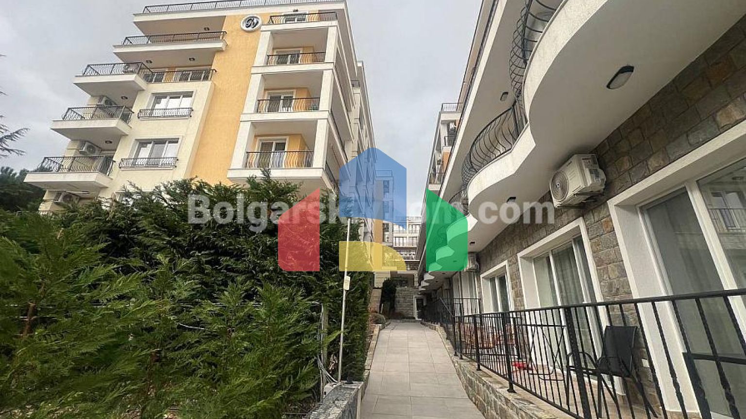 Квартира-студия в Гранд Вилла 1