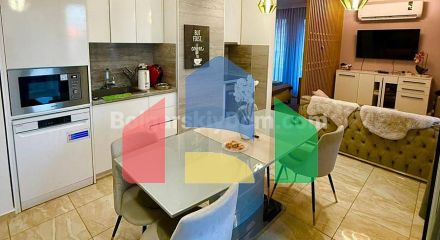 Двухкомнатный пентхаус в Порто Парадизо