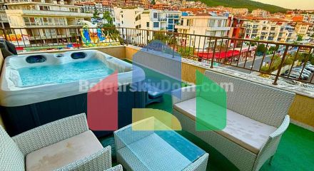 Двухкомнатный пентхаус в Порто Парадизо