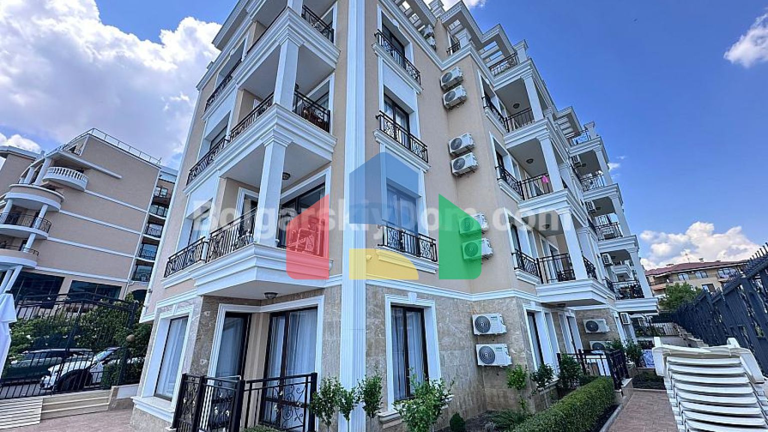 Квартира-студия в Мери Бич