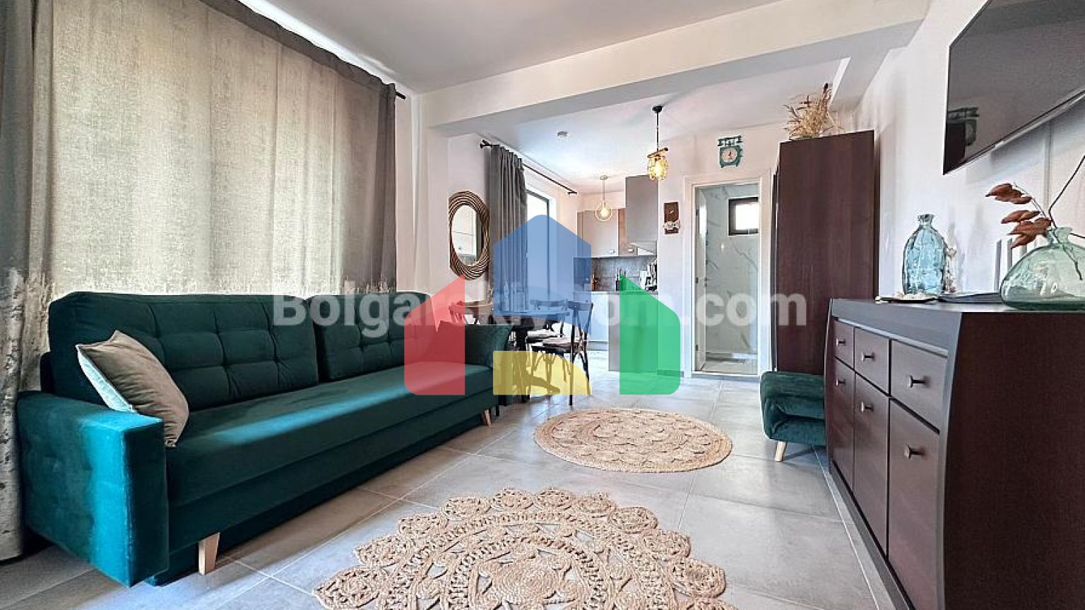 Квартира-студия в Мери Бич