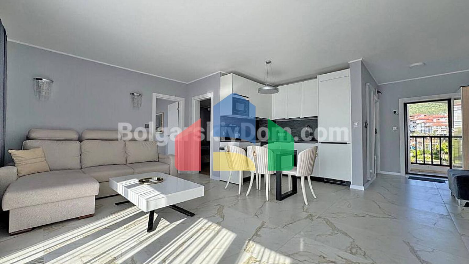 Трехкомнатная квартира в Сан Коуст Резорт