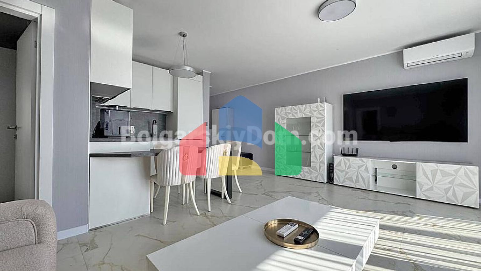 Трехкомнатная квартира в Сан Коуст Резорт