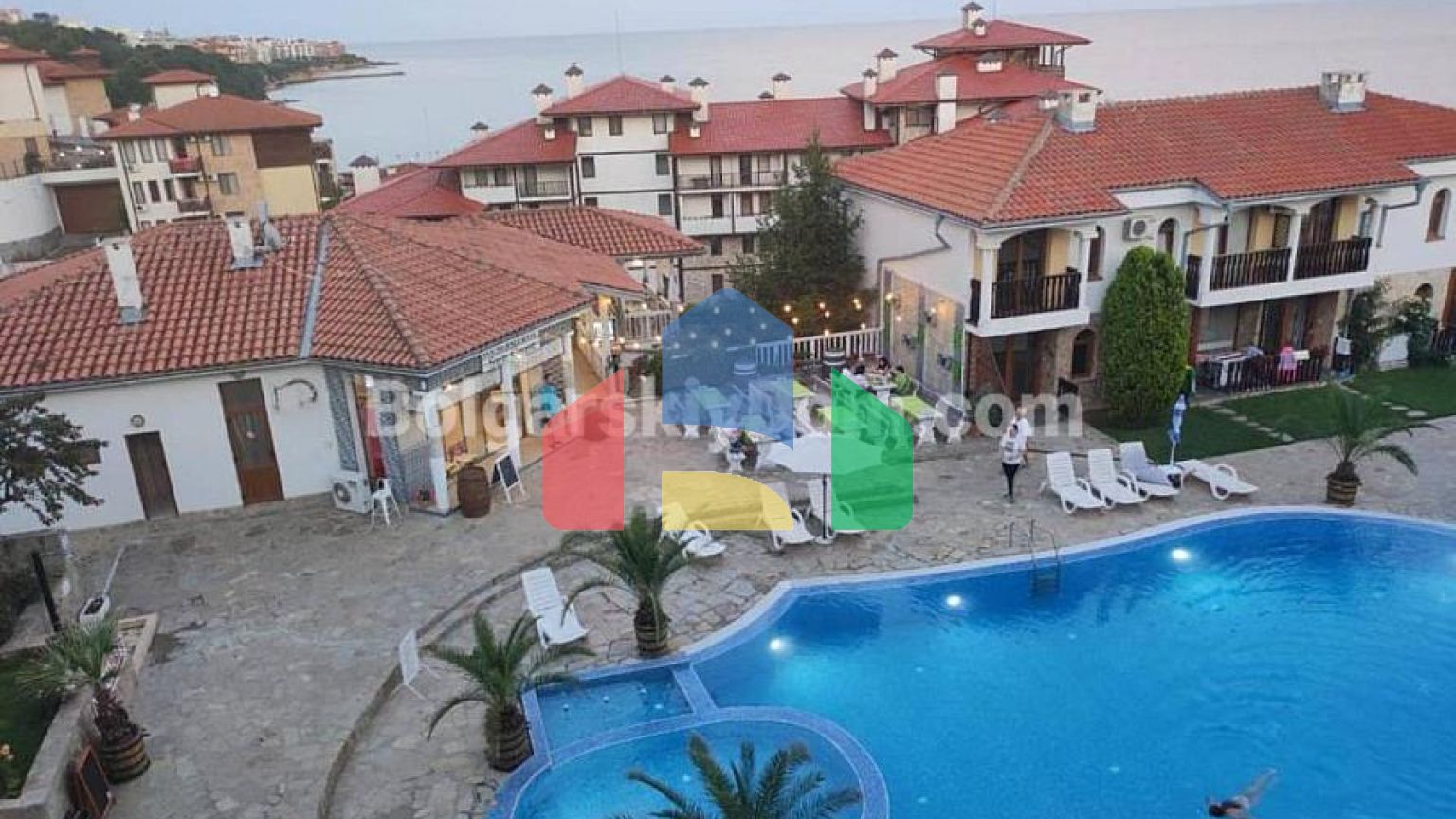 Трехкомнатная квартира в Сан Коуст Резорт