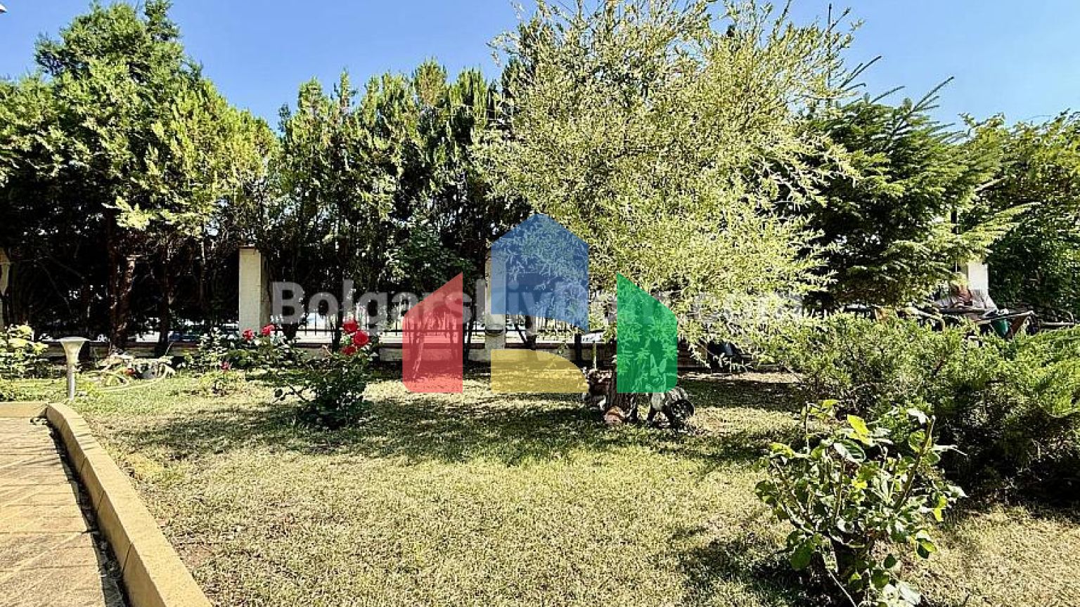 Двухкомнатная квартира в Лайфстайл