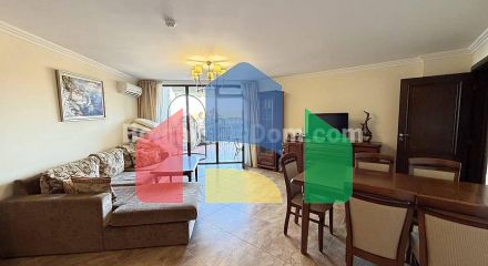 Трехкомнатная квартира в Манастира