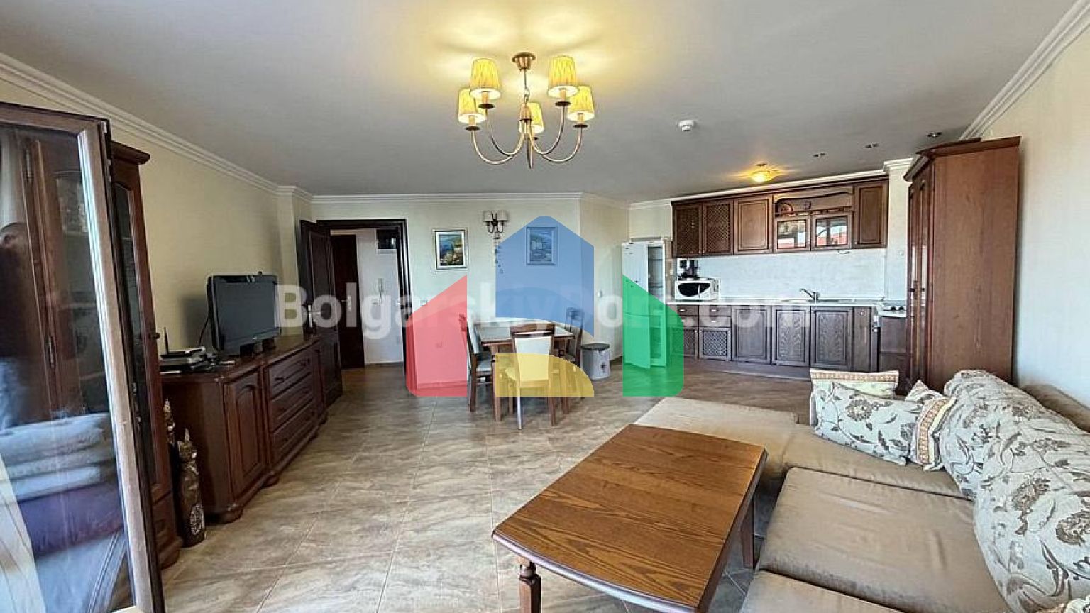 Трехкомнатная квартира в Манастира