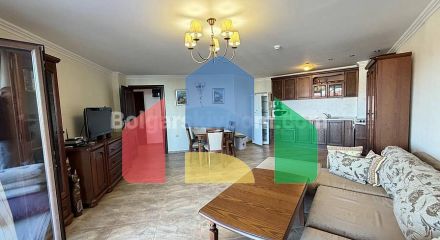 Трехкомнатная квартира в Манастира