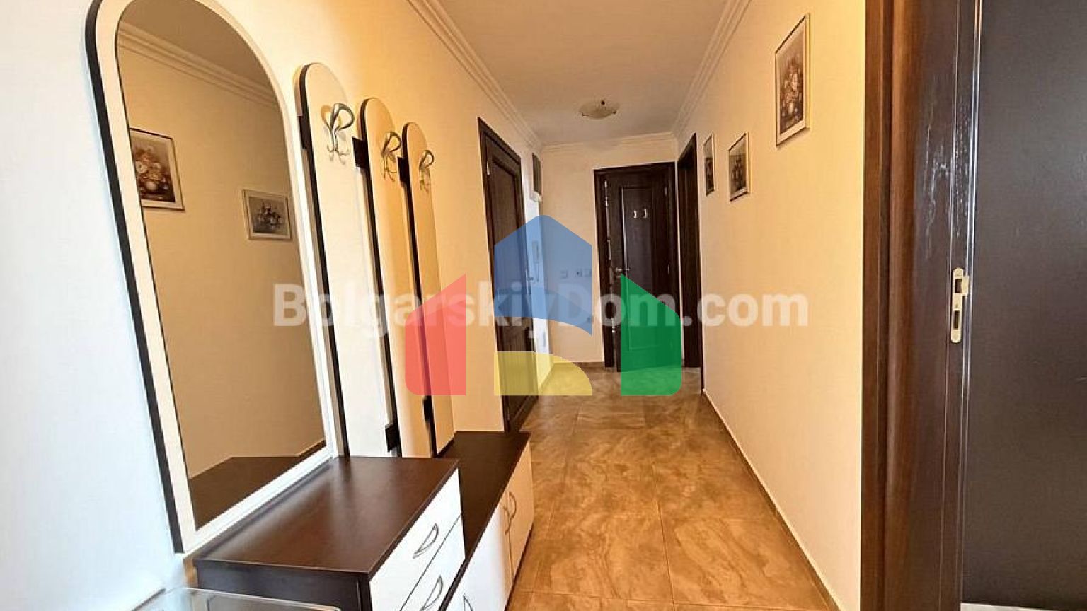 Трехкомнатная квартира в Манастира