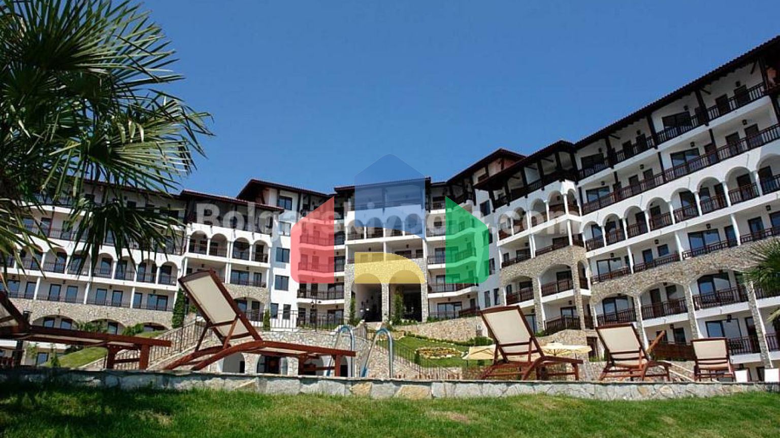 Трехкомнатная квартира в Манастира