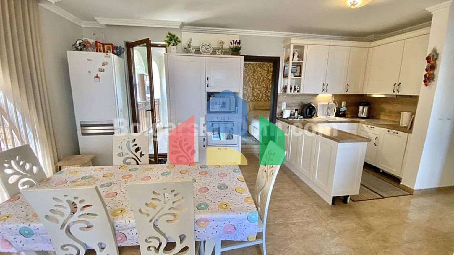 Четырехкомнатная квартира в Олимп