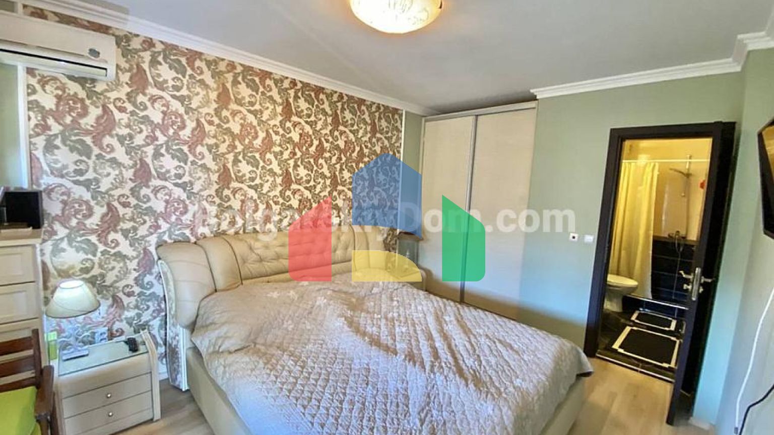 Четырехкомнатная квартира в Олимп