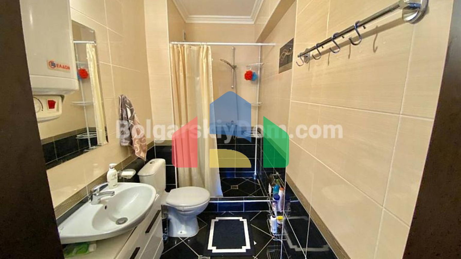 Четырехкомнатная квартира в Олимп